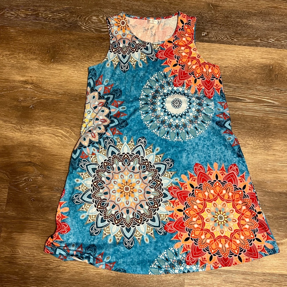 Simple Fun Medium‎ sundress. NEW!
